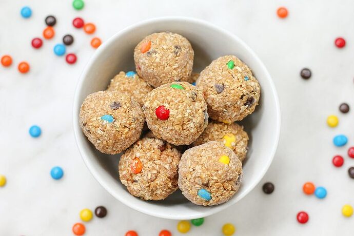 No-Bake-Monster-Cookies-monsterball_hero2-Susan-Bronson-for-Taste-of-Home_MLedit